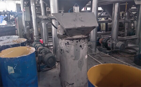 玻璃膠輸送泵現(xiàn)場拍攝 玻璃膠輸送泵現(xiàn)場拍攝