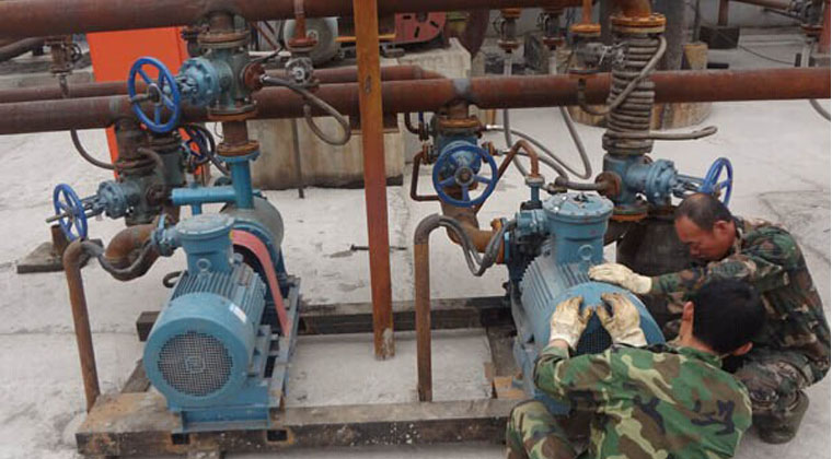 保溫瀝青泵現(xiàn)場 保溫瀝青泵現(xiàn)場