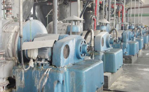 重慶江北機械HR500-N型離心機配套遠東三螺桿泵案例 重慶江北機械HR500-N型離心機配套遠東三螺桿泵案例