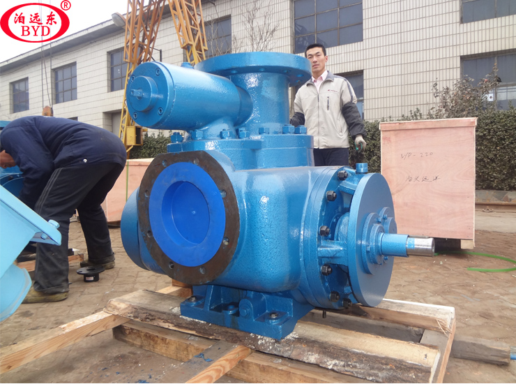 新疆某石化廠定金的2臺W7T.2ZK-130M1雙螺桿泵調試成功