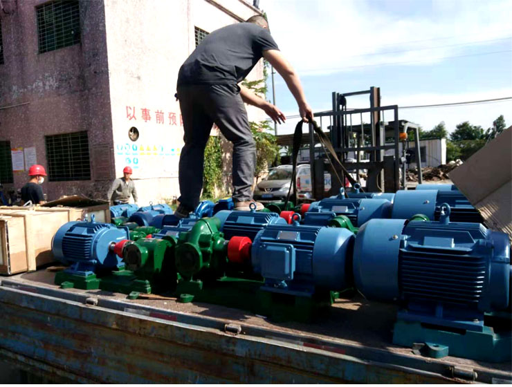 祝賀遠東泵業順利把28臺船用油泵交于東莞工668船